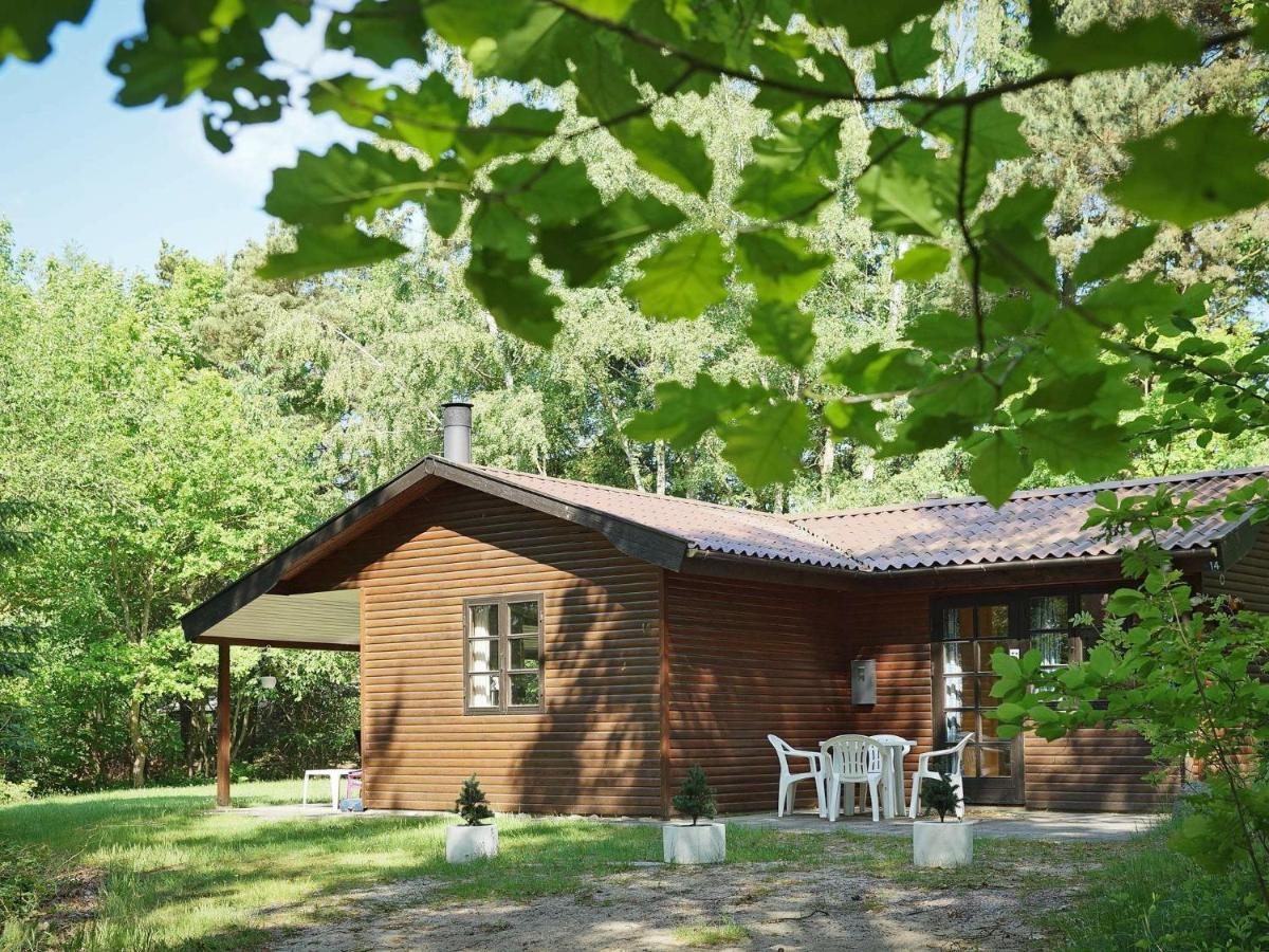 Three-Bedroom Holiday Home In Ronne 4 外观 照片